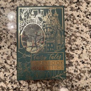 Story book cosmetics Robin Hood palette
